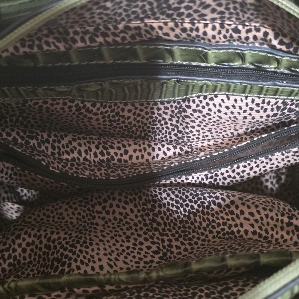 Green Crocodile Embossed Satchel Top Handle Zip Gold Hardware Inner Pockets